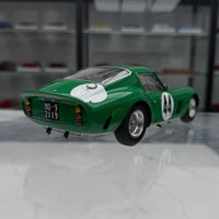 Ferrari 250 GTO 1:18 scale model