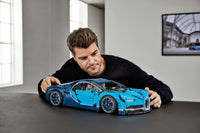 Bugatti Chiron TECHNIC 42083 (3599+pcs)