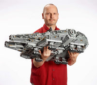 Millennium Falcon 75192 (7541+pcs)