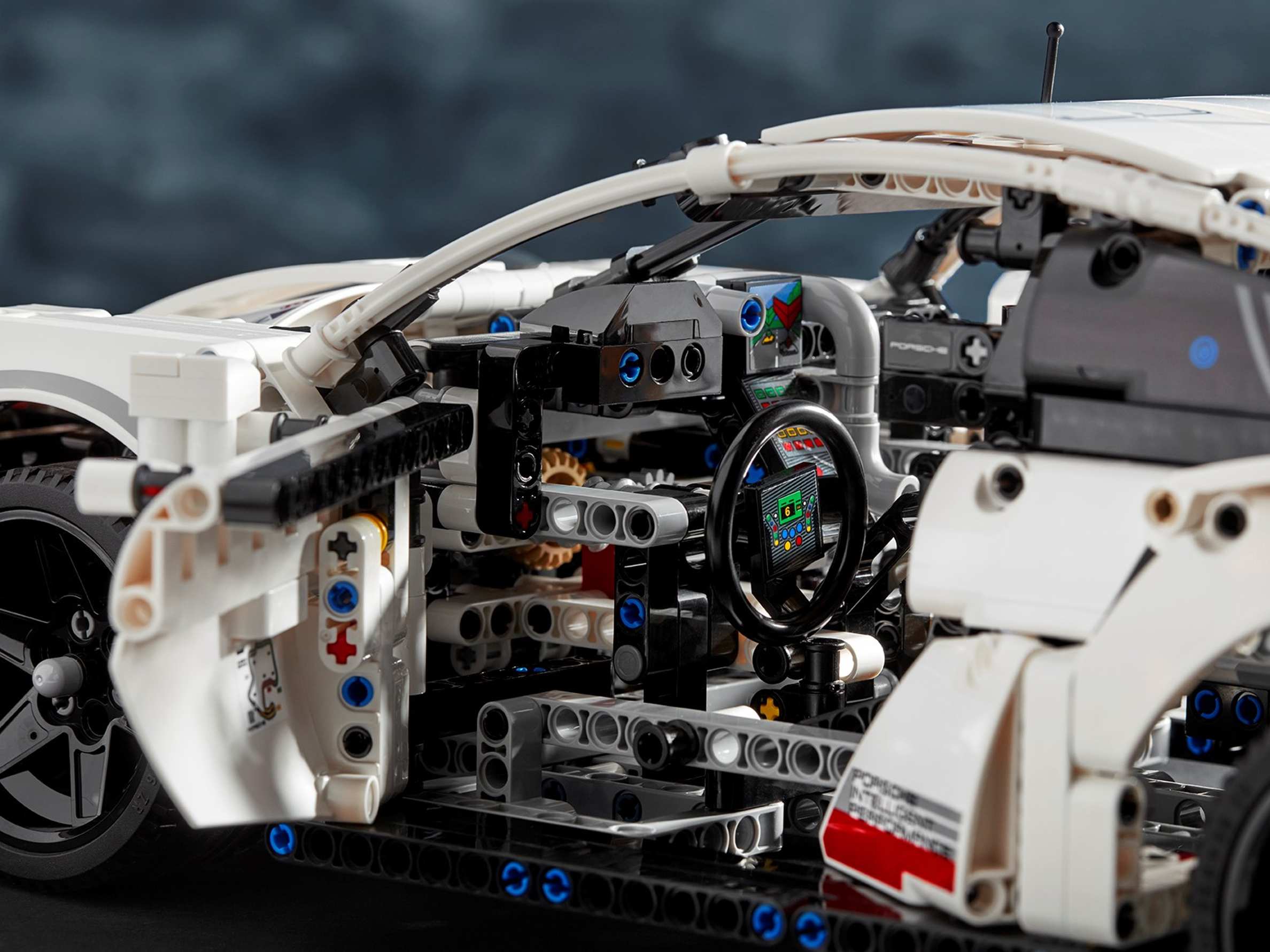 Porsche 911 RSR TECHNIC 42096 (1580+pcs)
