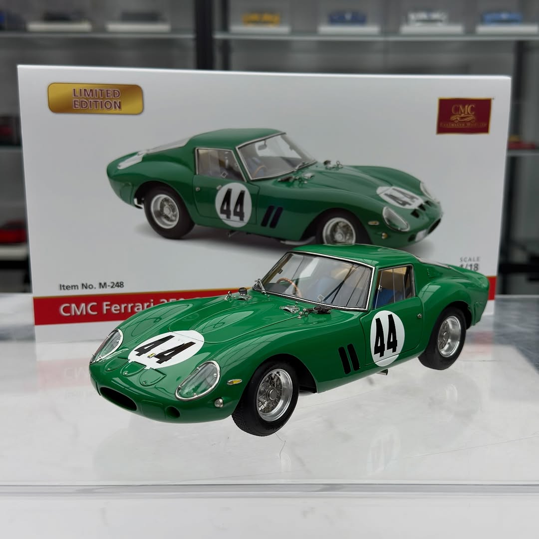Ferrari 250 GTO 1:18 scale model